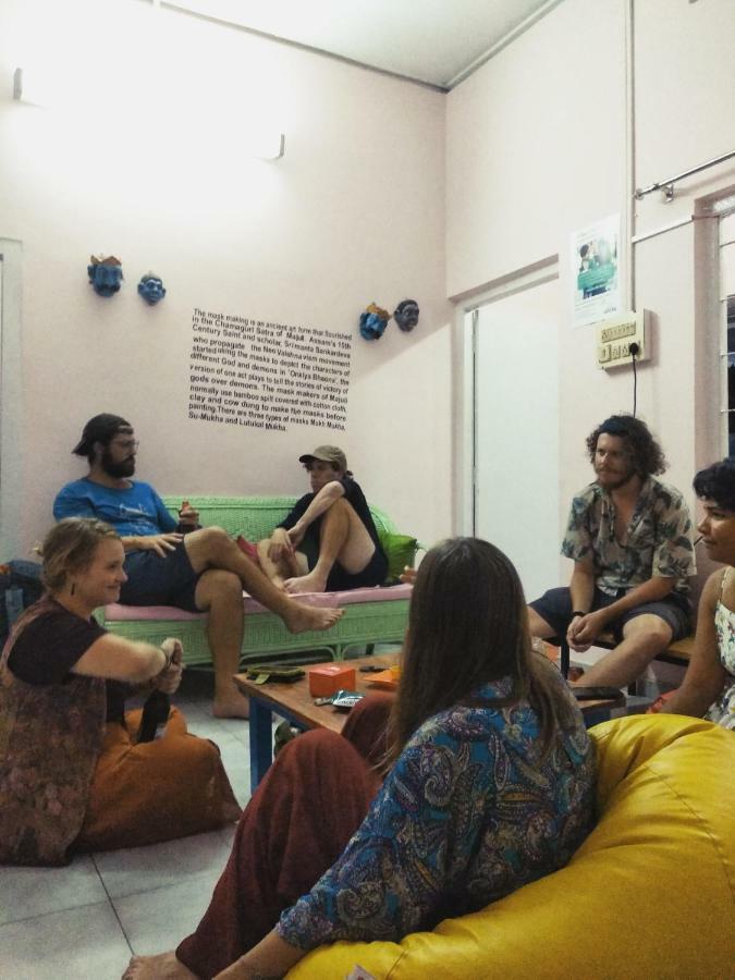 Gibbon Backpackers Hostel Guwahati Extérieur photo